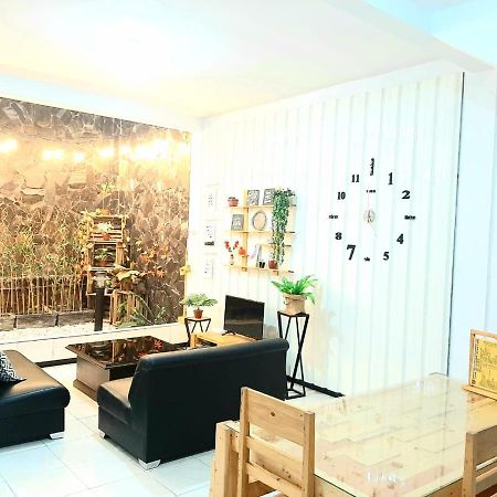 Villa Fifari - 5 Kamar Tidur, 3 Kamar Mandi Batu  Ngoại thất bức ảnh